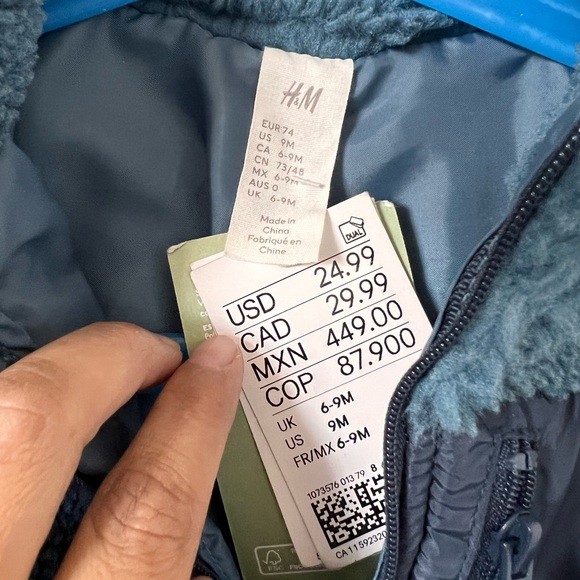 Donated NWT H&M baby sweater - Picture 4 of 4